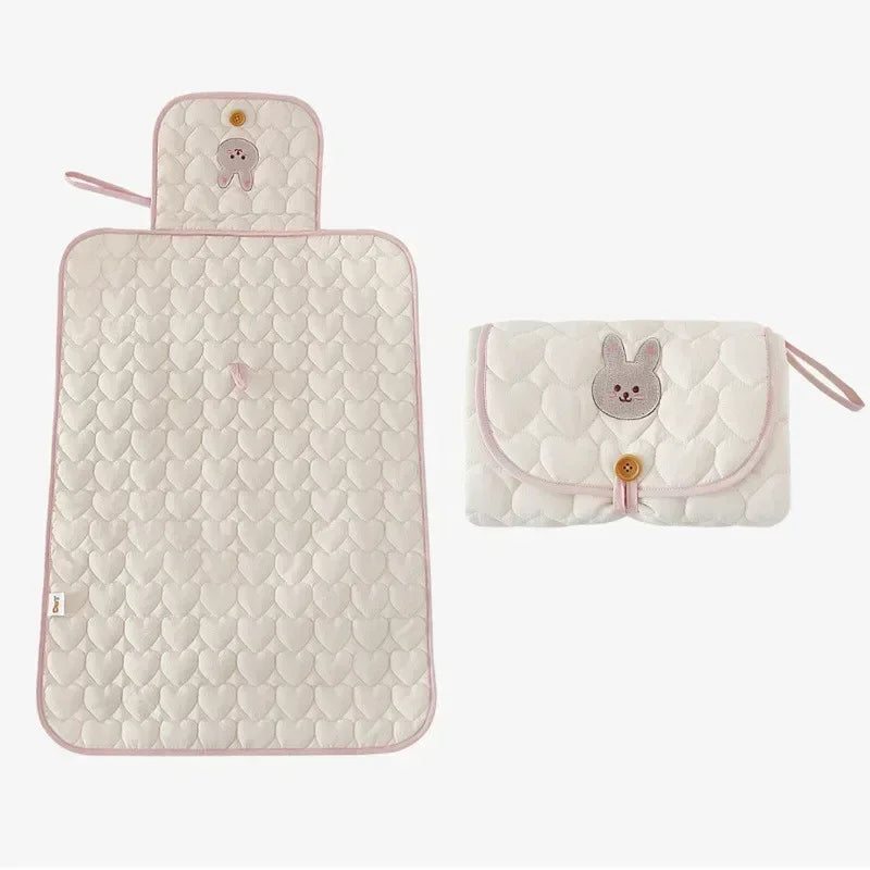 Tapis à Langer Nomade Pliable & Imperméable | Nouveau-né